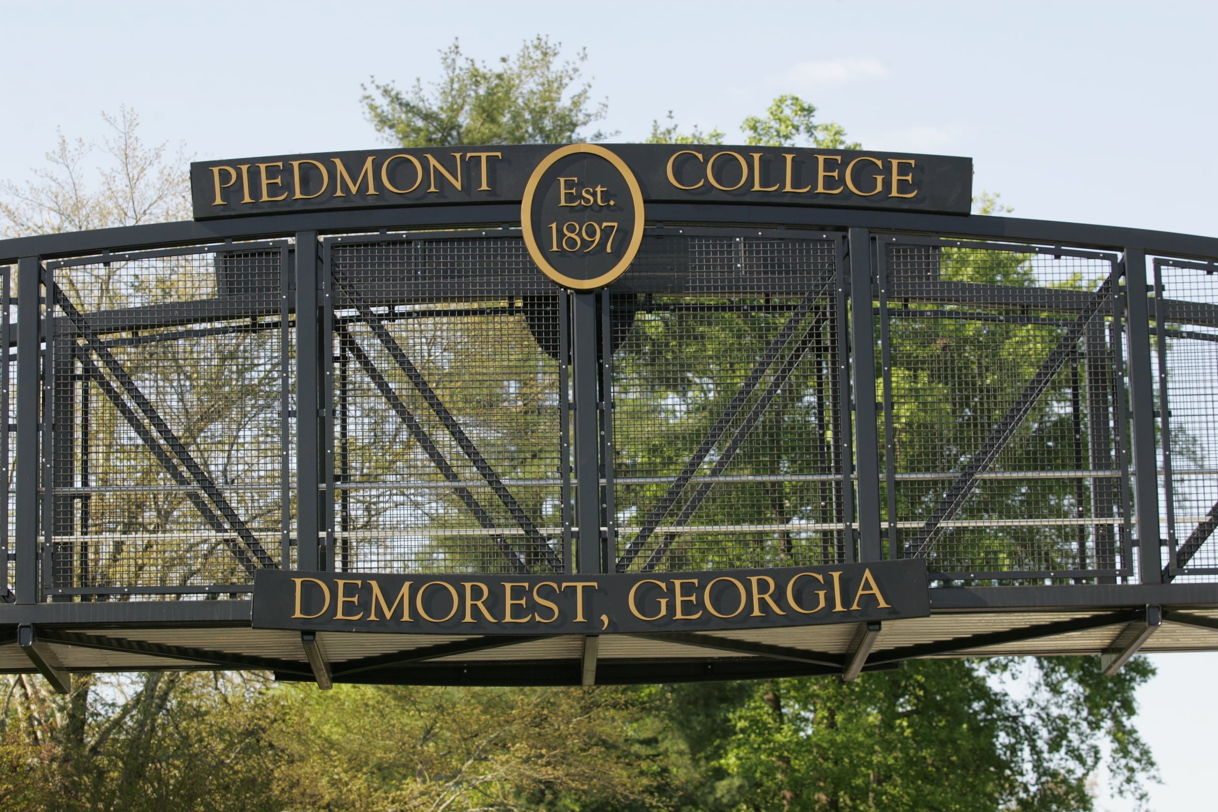 Piedmont College pedestrian overpass
