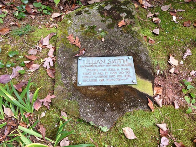 LES-7 Lillian Smith’s grave marker at the Lillian E. Smith Center, Clayton, Georgia
